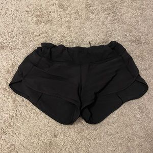 Lululemon Speed Up shorts size 4, 2.5 inseam